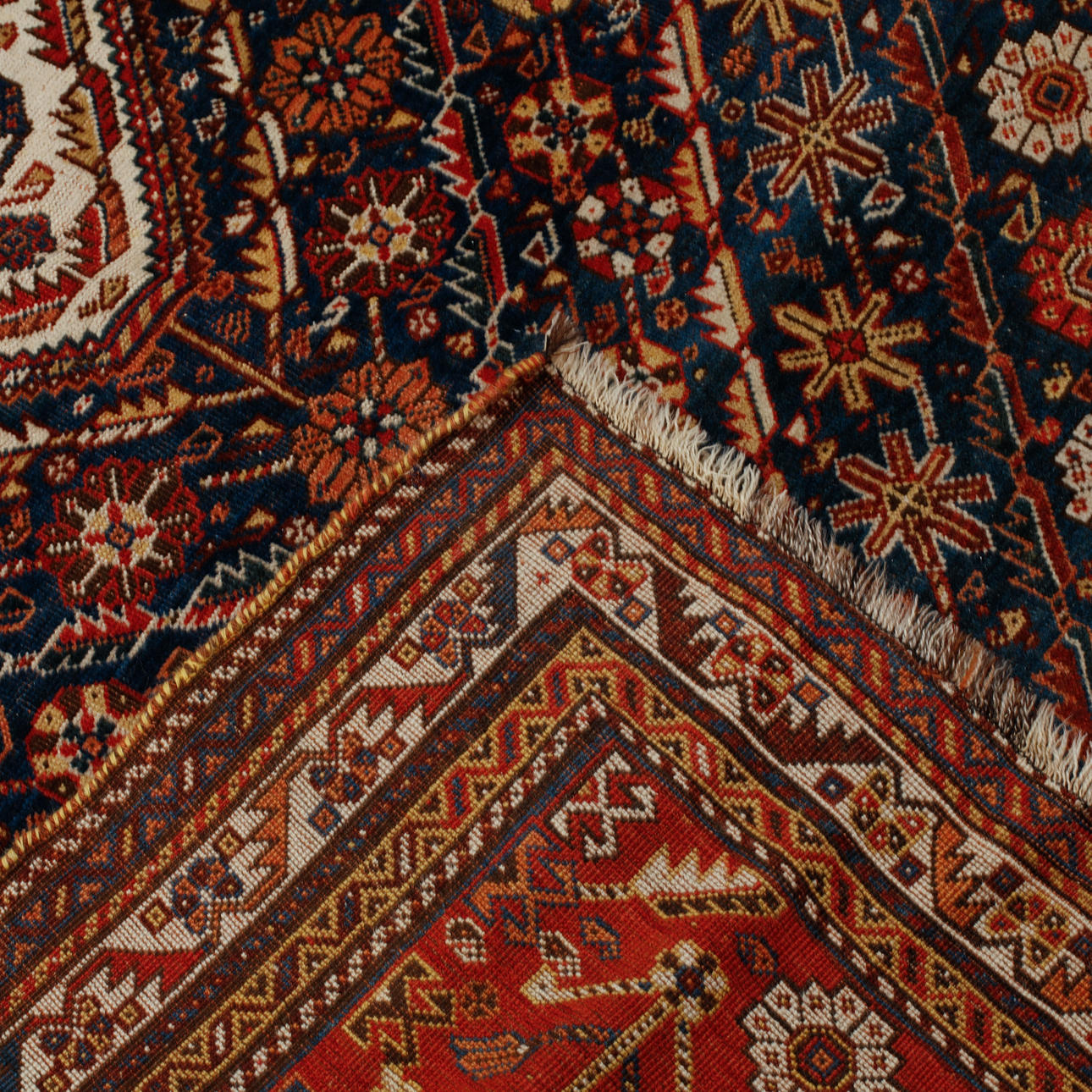 Antique Persian Gashgahi nomadic carpet, with 100% organic colors. Size 140 x 240 cm. In mint condition!