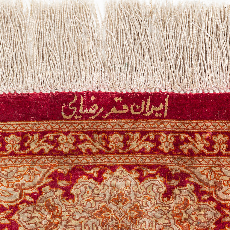 Persian handmade silk Ghom. Size 98 x 151 cm. Mint Condition!