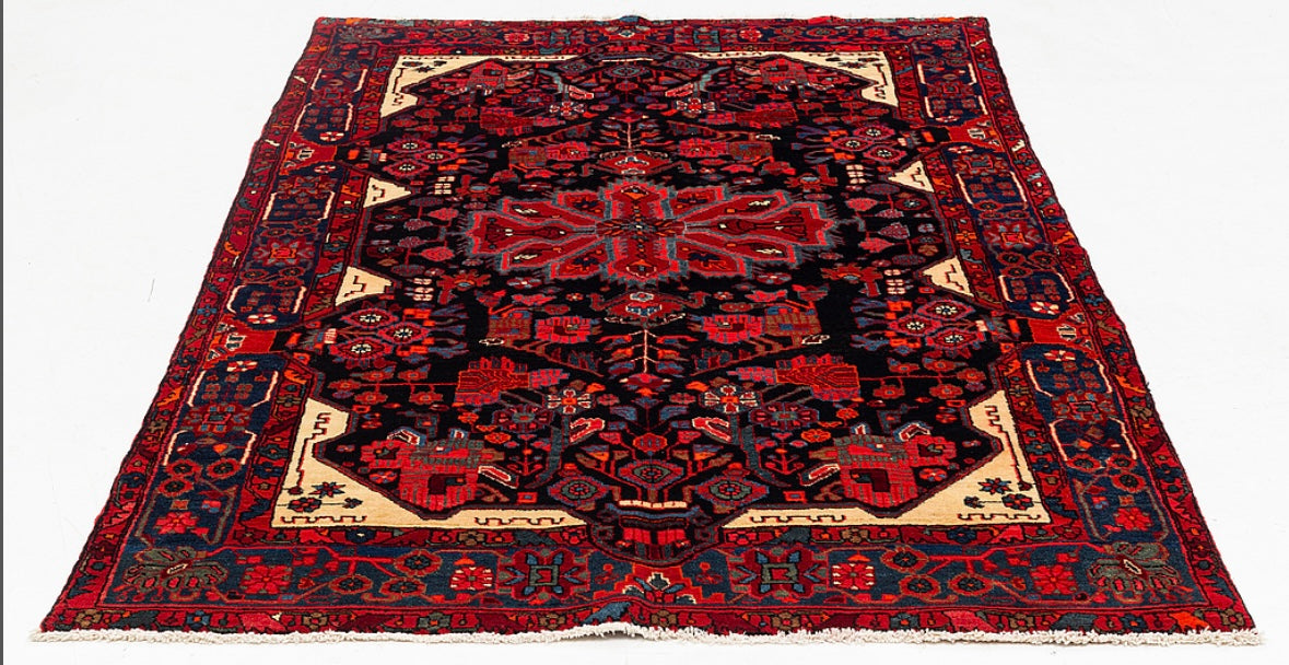 Nahavand Persian handmade carpet with a wounderful color setting, in mint condition, size 148 x 198 cm!